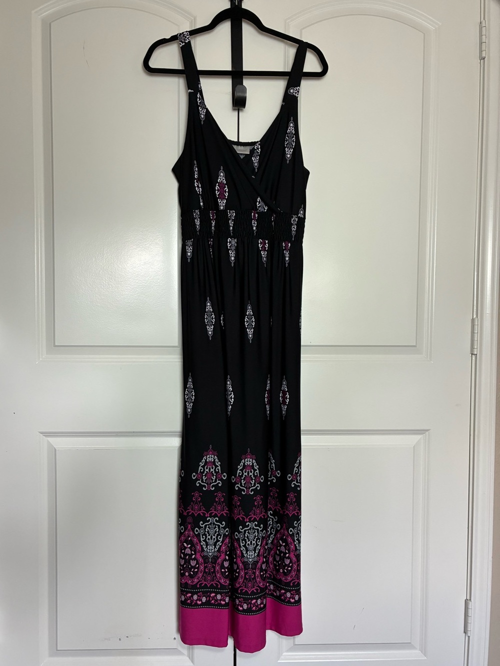 Bohemian Avenue Black Sleeveless Maxi Dress Magenta Border Print Stretchy 18/20